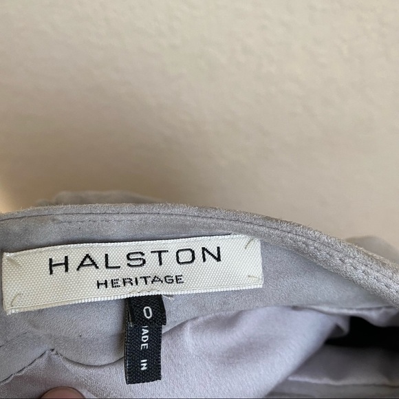 Genuine Lamb Suede Wrap‎ Skirt

HALSTON HERITAGE - Picture 7 of 8